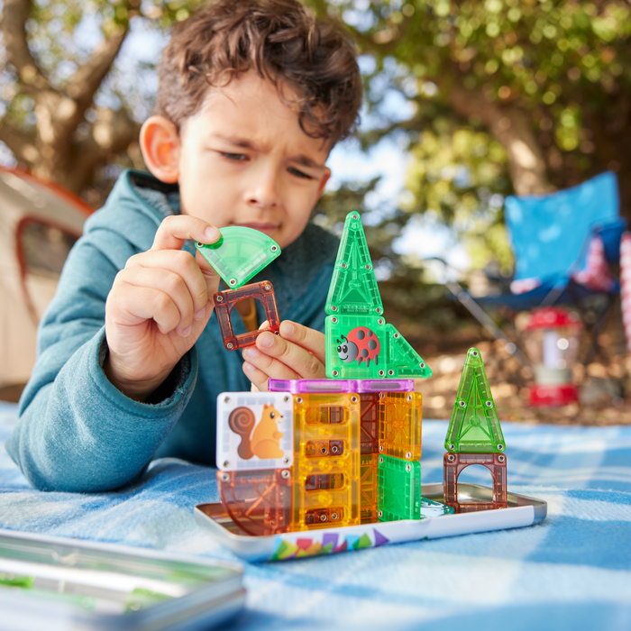 264024THCDU - MAGNA-TILES® microMAGS Treehouse 24-Piece Travel Set